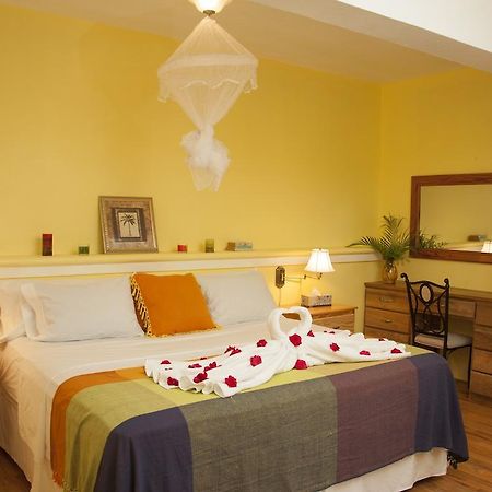 Diamond View Cottages Roseau Room photo