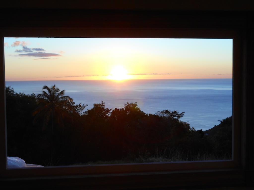Diamond View Cottages Roseau Room photo
